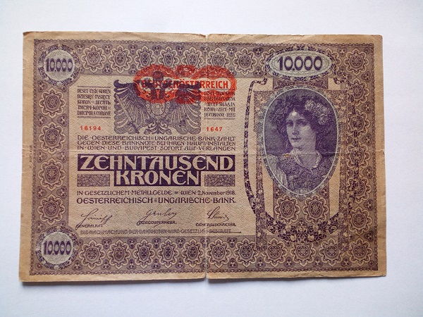 A képhez tartozó alt jellemző üres; 10.000-korona-1918-osztrák.jpg a fájlnév